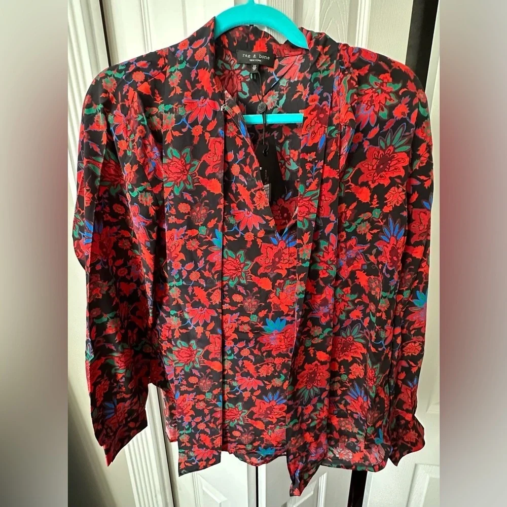 RARE RAG AND BONE NWT Emily Silk Floral Blouse—XS